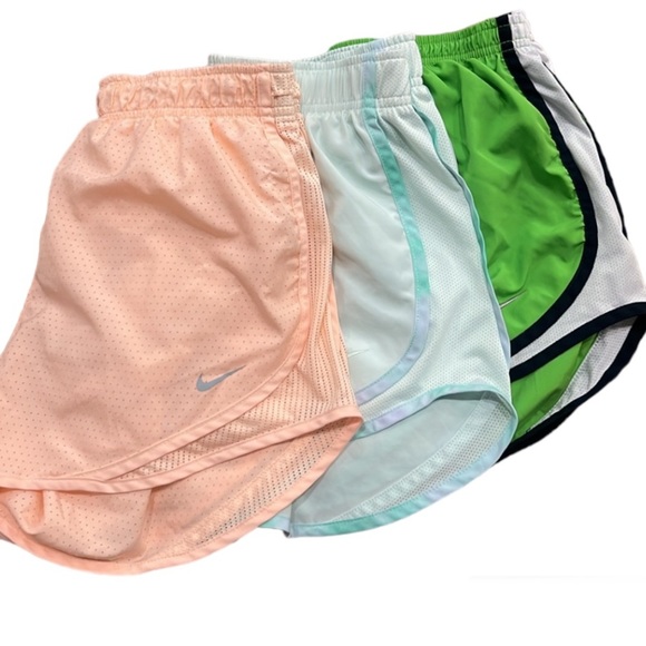 Nike Pants - NIKE Dry Fit shorts Bundle size medium lined